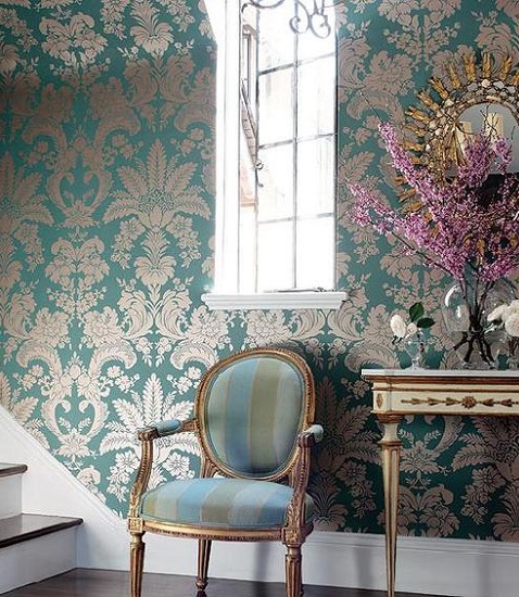 decorating your hallway with classi blue wallpaper