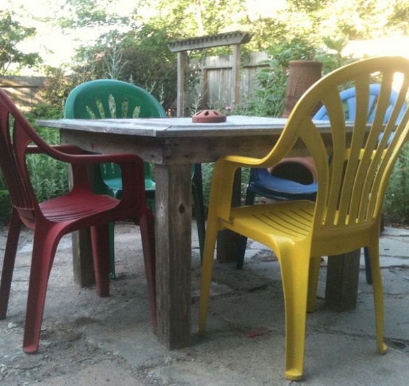 Spruce up your Garden and Patio Furniture - palstic painted chairs