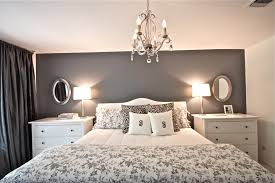 Decorating ideas for the master bedroom - grey walls