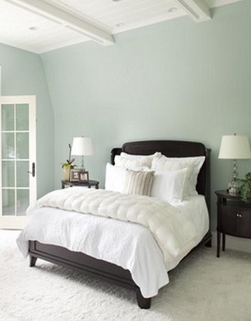 shades of blue paint - pale blue walls in master bedroom